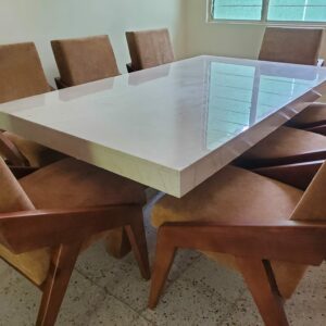 Comedor Dubai en mármol Maya para 8 personas