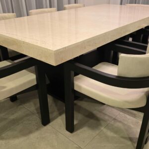 Set Comedor Montecarlo en mármol maya beige para 8 personas