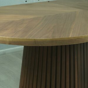 Mesa de comedor Berlin en parota veteada para 8 personas