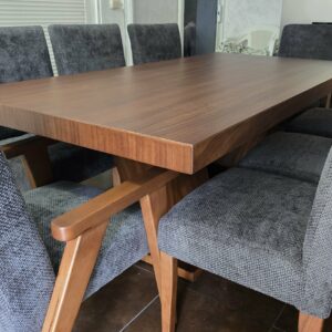 Comedor Belaggio en parota para 8 personas